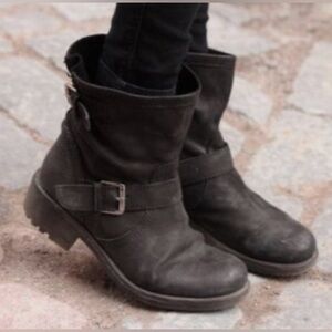 Frye Veronica Short Dark Brown Distressed Leather Ankle Boots Size 6.5
